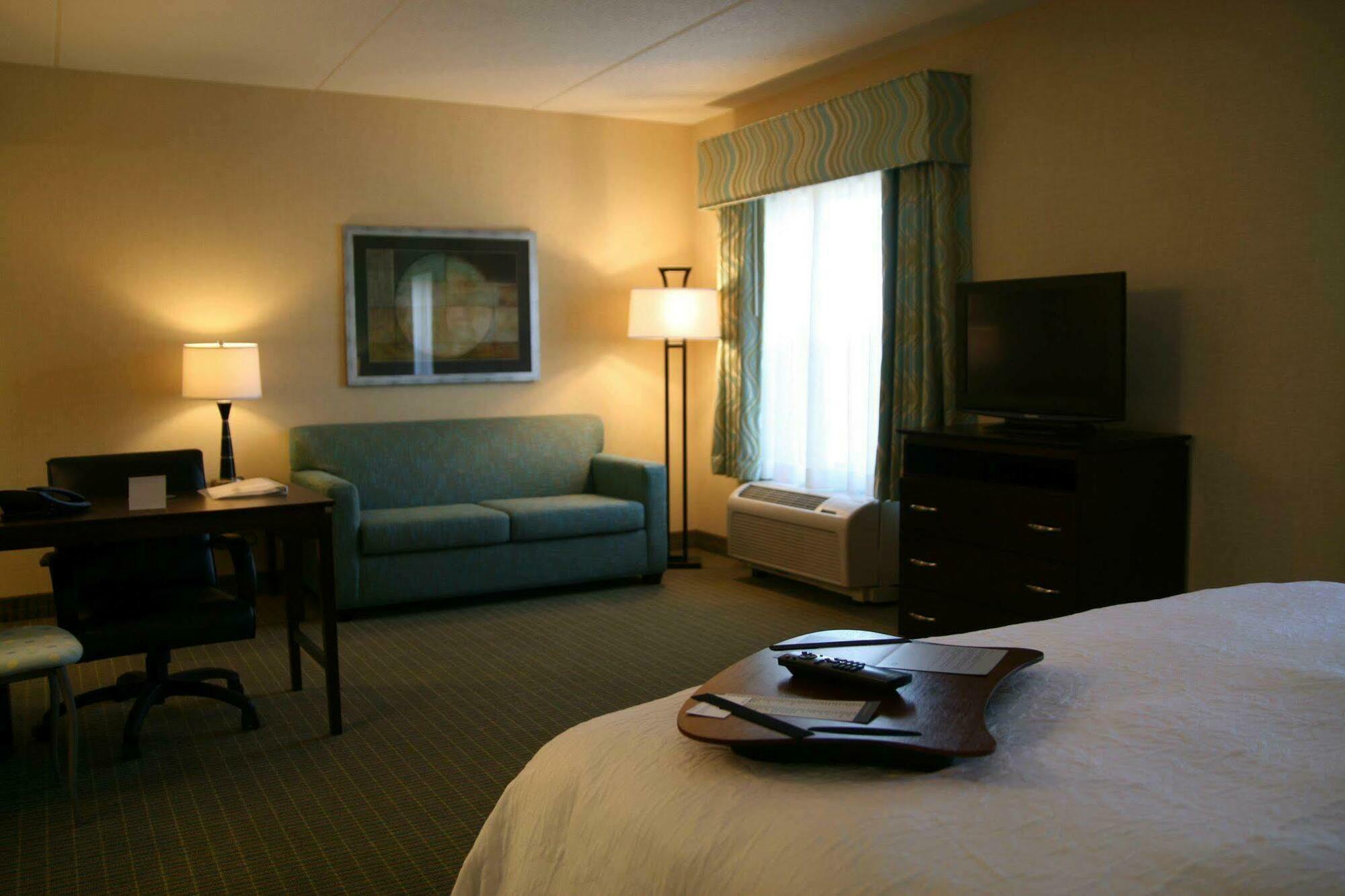 Hampton Inn & Suites ןילקס-בארה חדר תמונה