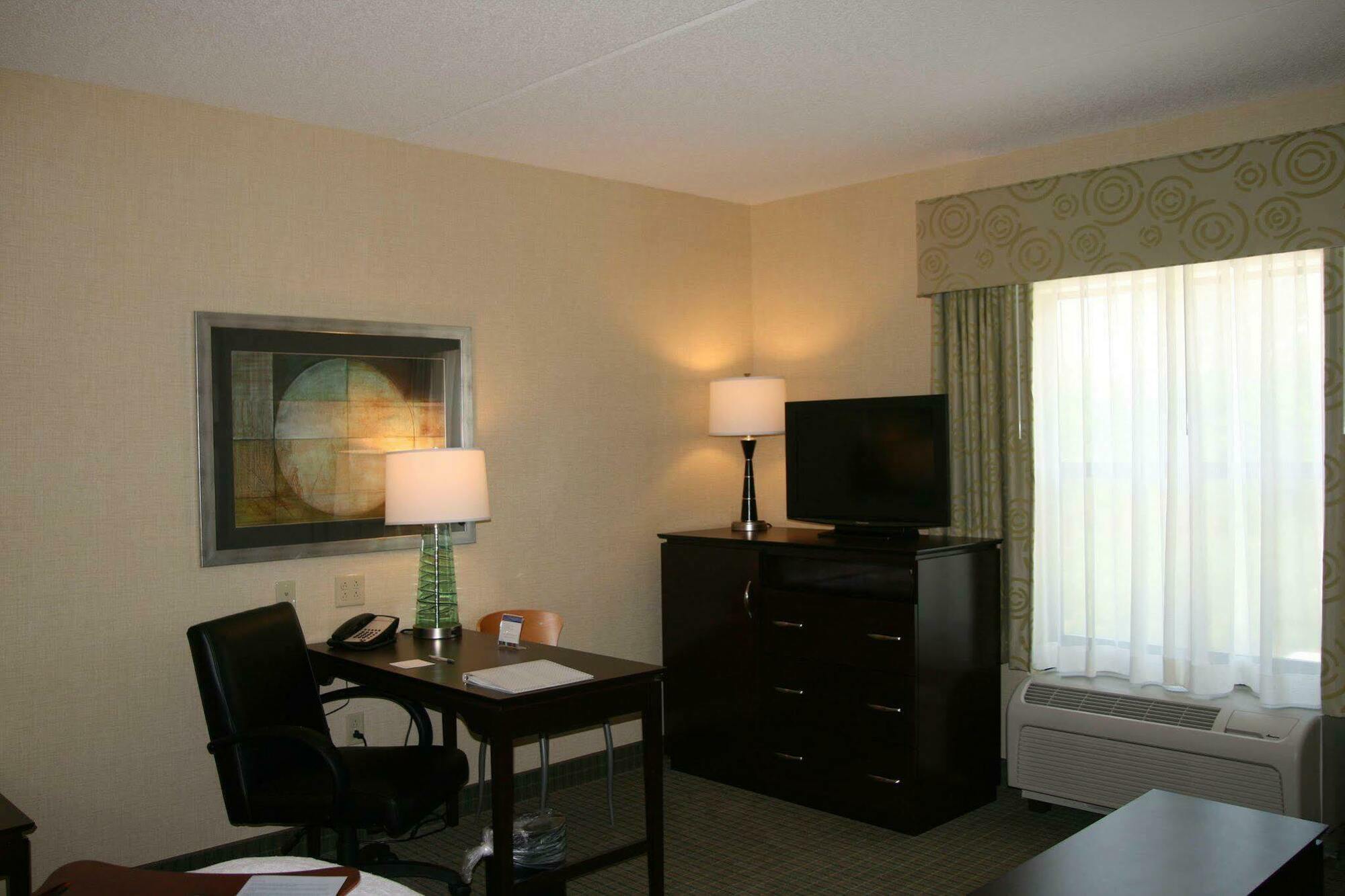 Hampton Inn & Suites ןילקס-בארה מראה חיצוני תמונה